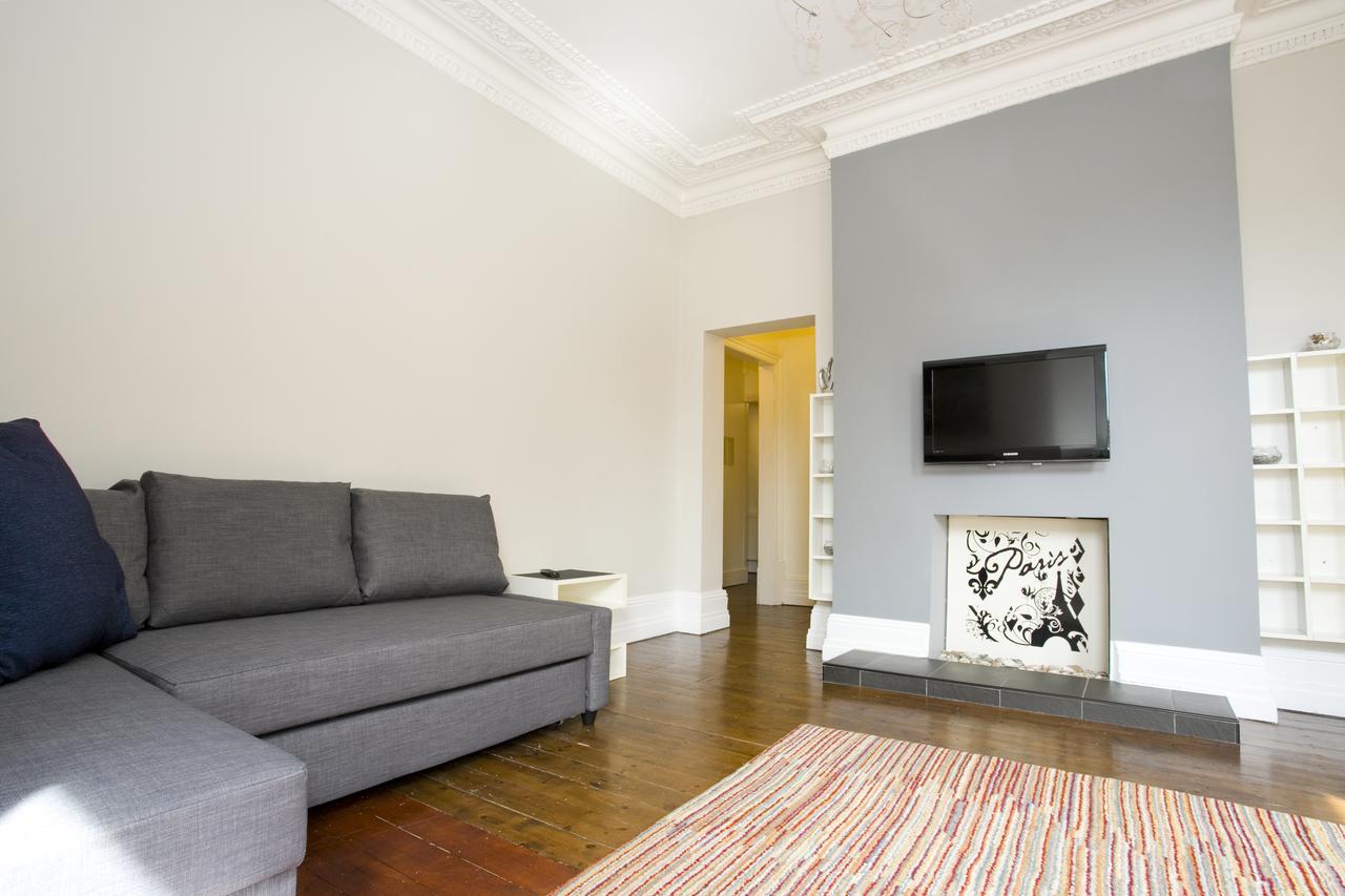 Large 2 Bedroom Apt - Near Beach - Free Parking Bournemouth Exteriör bild